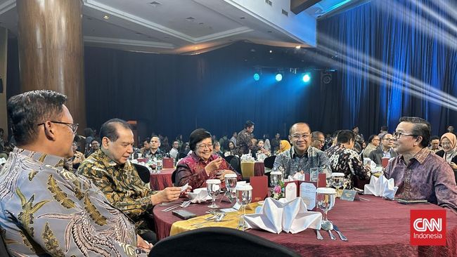 Kisah Upaya Menteri LHK Siti Nurbaya Turunkan Emisi hingga Deforestasi