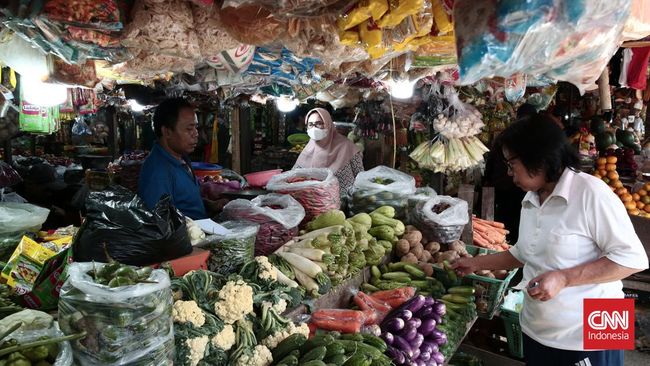 Rata-rata Harga Bahan Pangan Mayoritas Anjlok Jelang HUT RI ke-79