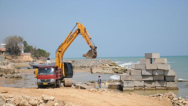 PUPR Sebut Muka Tanah Pesisir Pantura Jawa Turun 16 Cm in line with Tahun