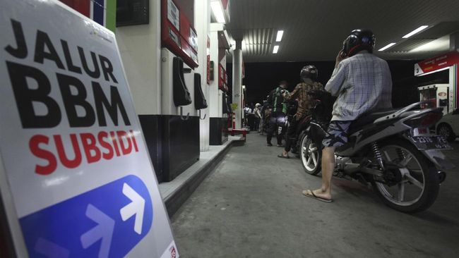 Bahlil Sebut Aturan Pembatasan Beli Pertalite Hampir Rampung