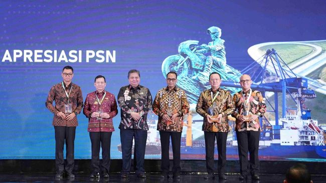 KEK Gresik – JIIPE Jadi Kawasan Ekonomi Khusus Industri Terbaik 2024