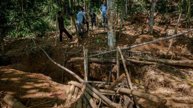 Bagaimana Orang Asing Tiongkok Menggali Lubang 1,6 Km di Tanah Kalimantan dan Mencuri Emas Indonesia