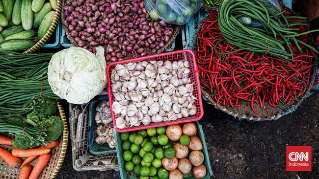 Melihat Harga Bahan Pokok di Pasar DKI, Cabai Rawit Naik