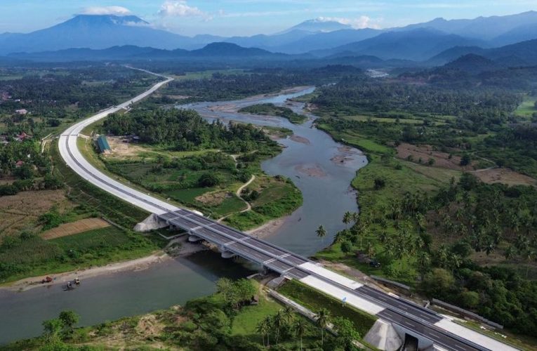 Penampakan Jalan Tol Pertama di Padang