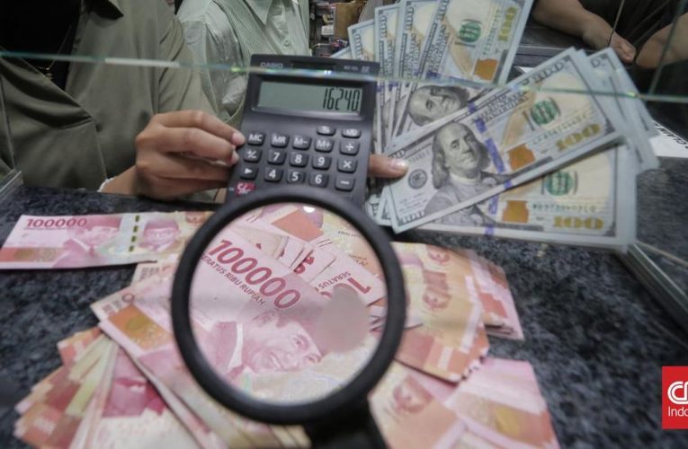 Rupiah Tersenyum Tipis ke Rp16.428 Sore Ini