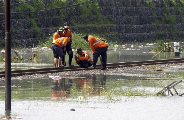 Line KA Station Gubug-Occupation Tutup Pemindaian Banjir