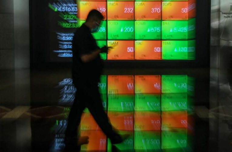 IHSG Tersenyum ke 6.749 Sore Ini