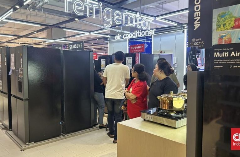 Kulkas Harga Miring Jadi Incaran di Transmart Complete Day Sale Hari Ini