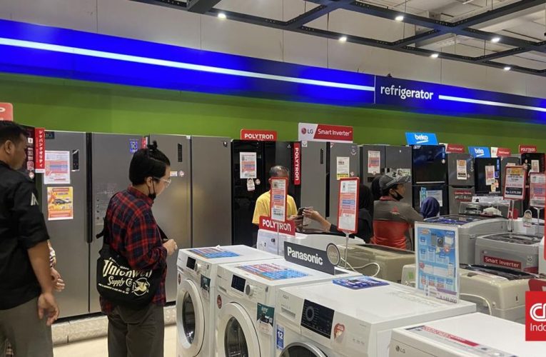 Aneka Barang Elektronik Banting Harga di Transmart Complete Day Sale