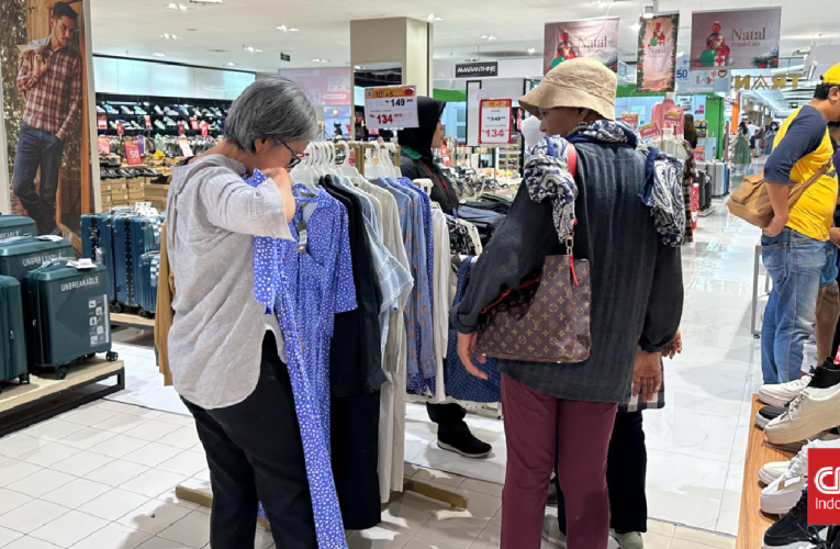 Pakaian Cewek Diskon hingga 30%+20% di Transmart Complete Day Sale