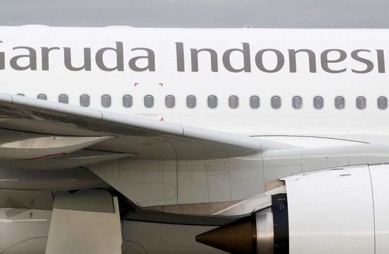 Kronologi HP Penumpang Garuda Hilang hingga Awak Kabin Dibebastugaskan
