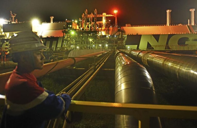 Impor Minyak dan LNG dari Rusia Masih Dikaji