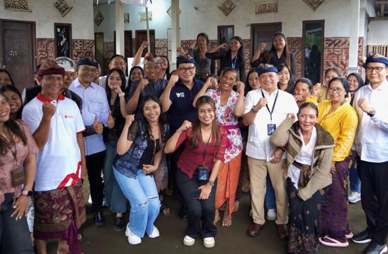 Wamen BUMN Kunjungi Nasabah PNM Mekaar di Desa Ulian, Kintamani