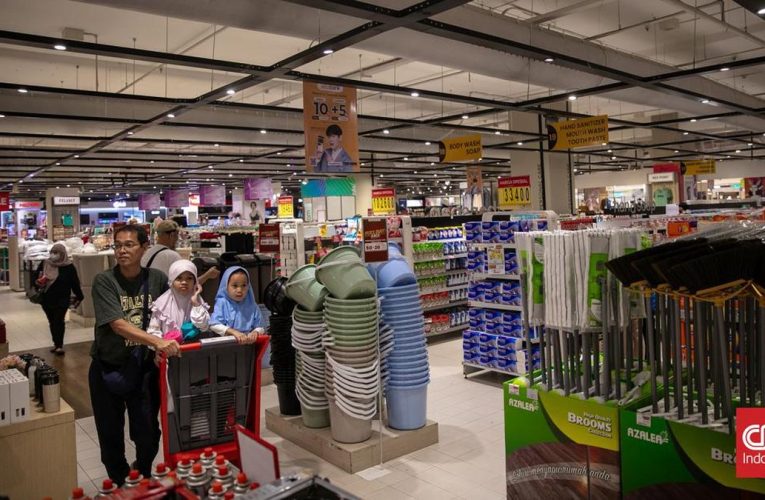 Belanja Baju Anak di Transmart Complete Day Sale, Diskon hingga 70%