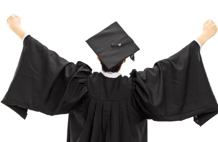 Apit, Yerremia dan Cerita Miris di Balik 1,01 Juta Sarjana RI Nganggur