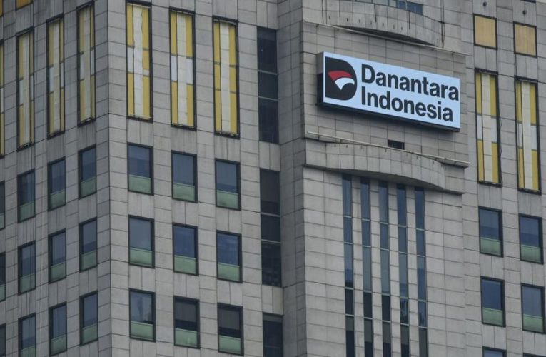 Dan Beberapa pekerjaan sama dengan SWF Qatar